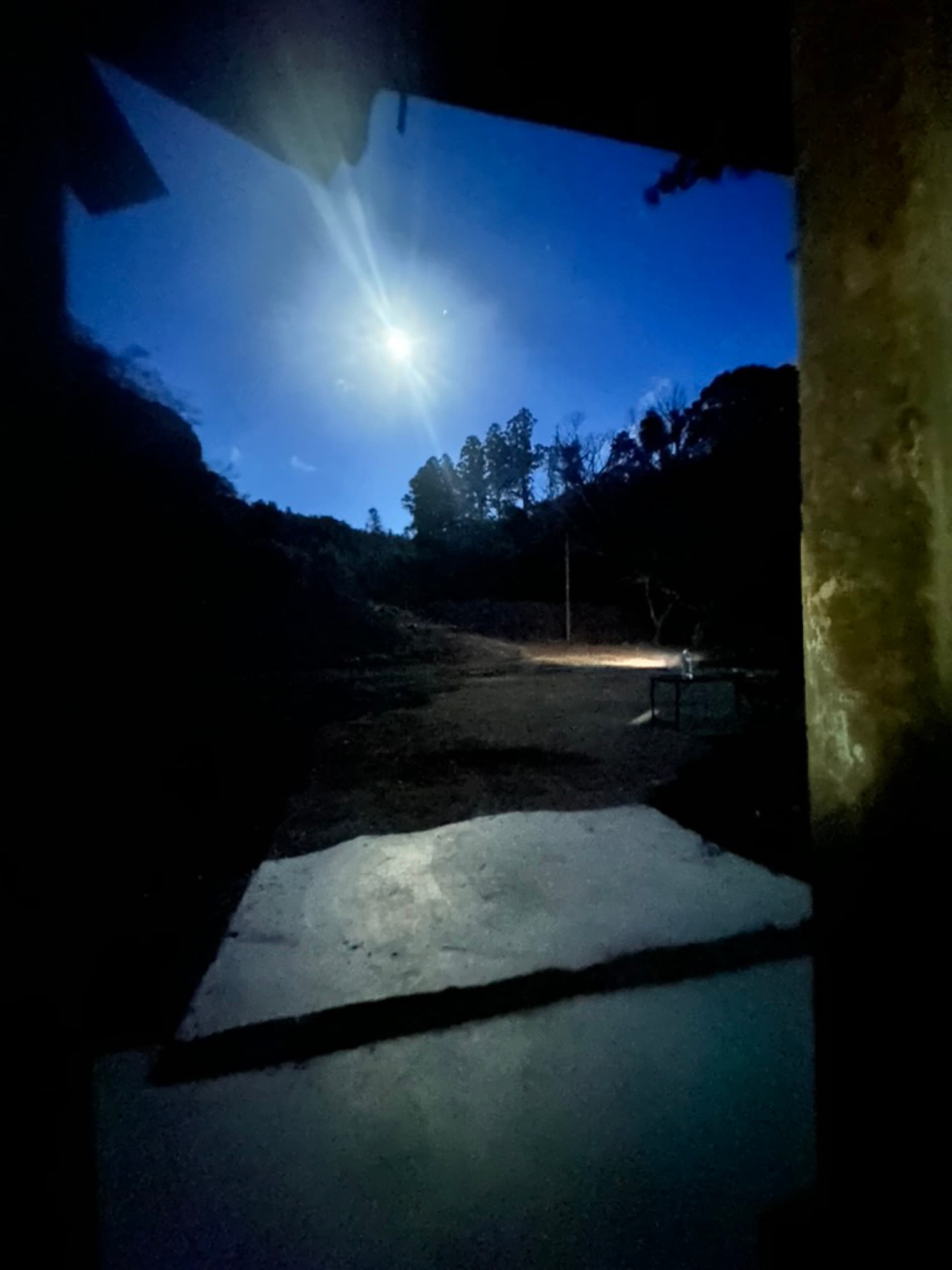 月夜のキャンプ場